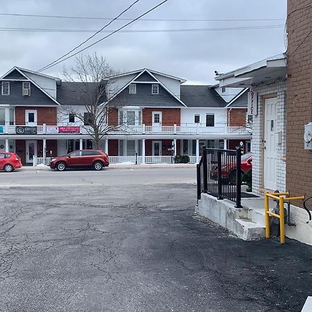 Lucien Motel Whitby Exterior foto