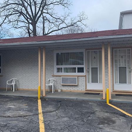Lucien Motel Whitby Exterior foto